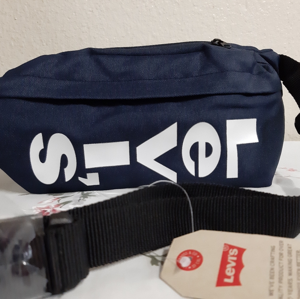 Levi's Fanny Pack (Brand New)